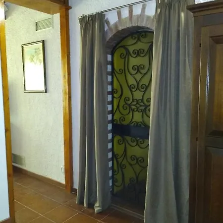 Liliana Apartment *